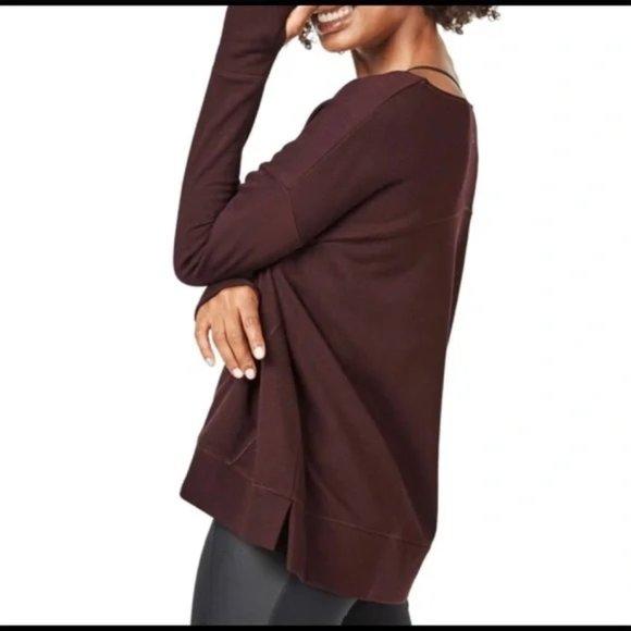 Sweaty Betty ~Simhasana Sweatshirt in Black Cherry size Medium - Picture 2 of 14
